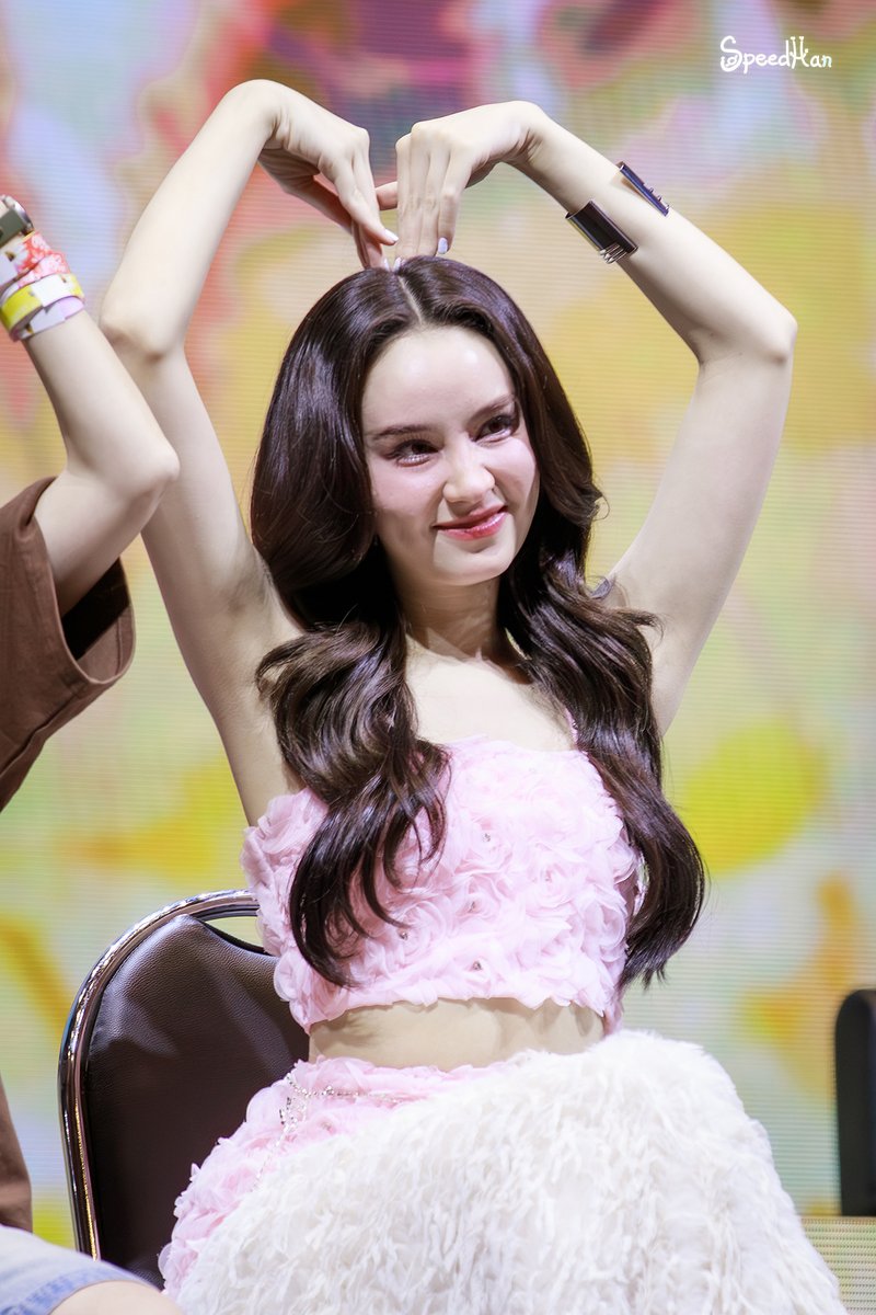 หัวใจเจ(ว่าง?) จะมีใครบ้างจับจอง~~ 😆🫶💓

GINJAY HEART TO ALKEY
#GinnyJaynaFirstFanconTH 
#aangelinaass