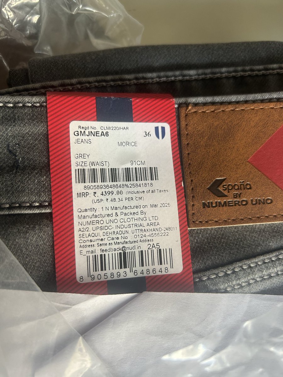 kevalkss3's tweet photo. @MyntraSupport The size of Numero UNO jeans purchased from Myntra do not match with that of the company. Please see the attached pictures . Kindly clarify https://t.co/gxxiI5eIVl
