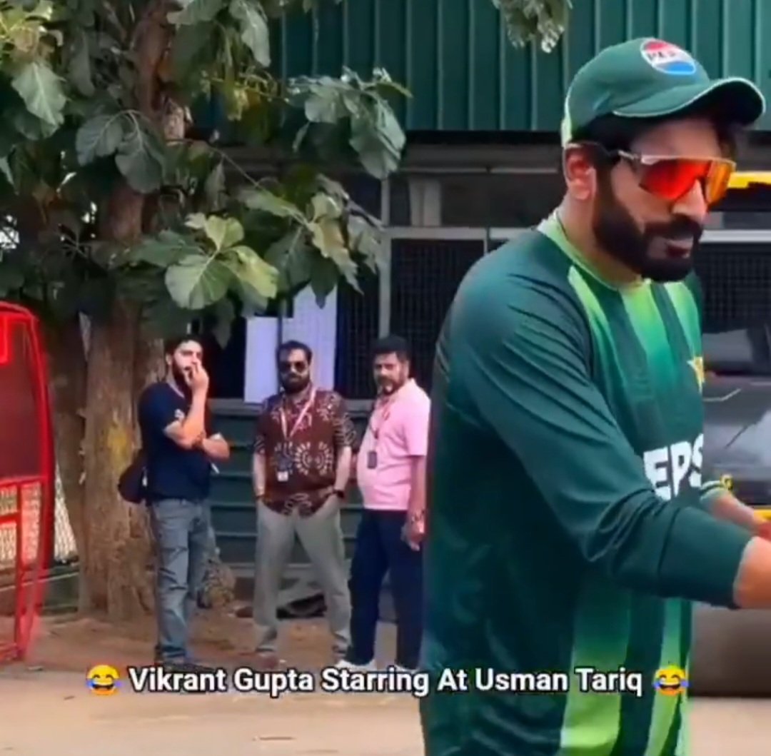 Bhai <a href="/vikrantgupta73/">Vikrant Gupta</a> kia dekh rahe ho 😀