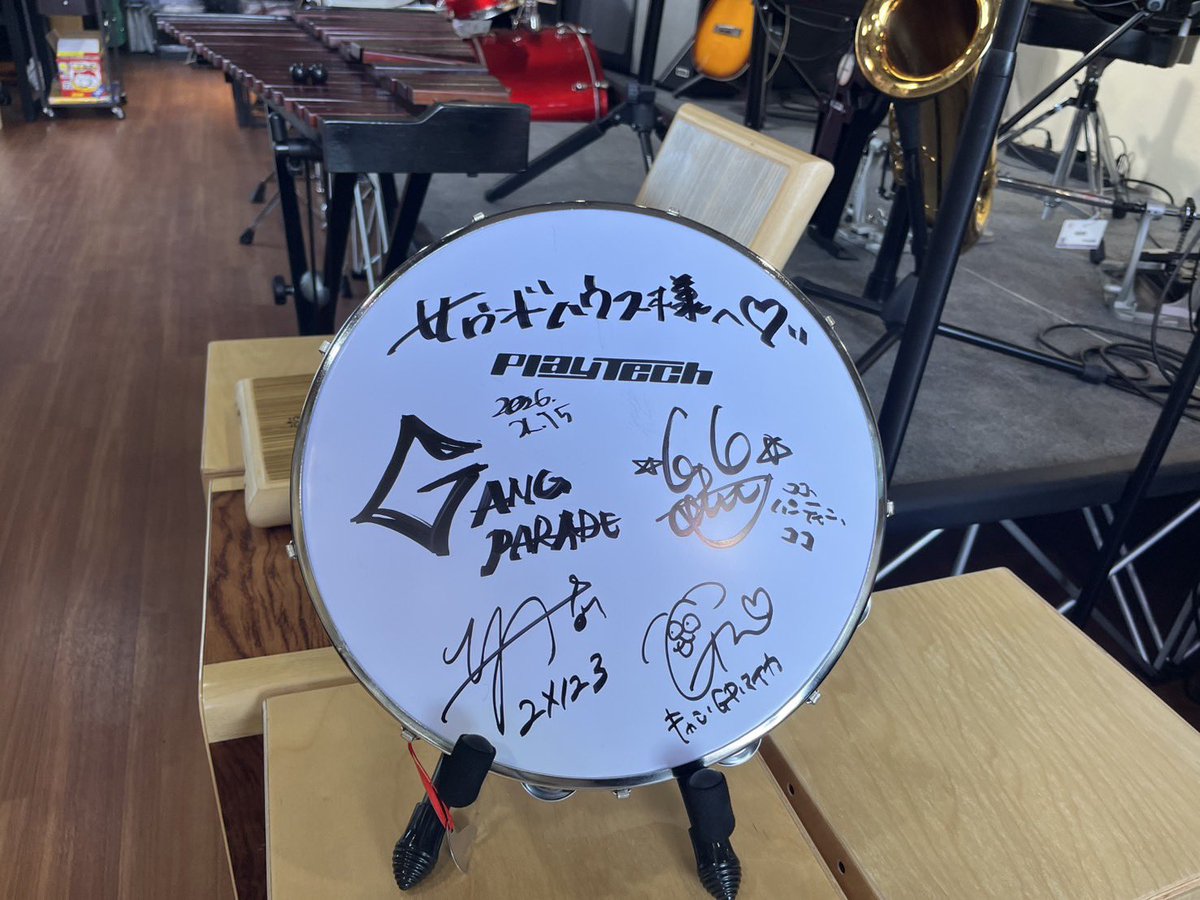 GANG PARADEのユメノユアさん、キャン・GP・マイカさん、ココ・パーティン・ココさんの3人が来てくれました！サインいただいたタンバリンは女川ショールームに飾っています✨
#ONAGAWACK2026 #ONAGAWACK
