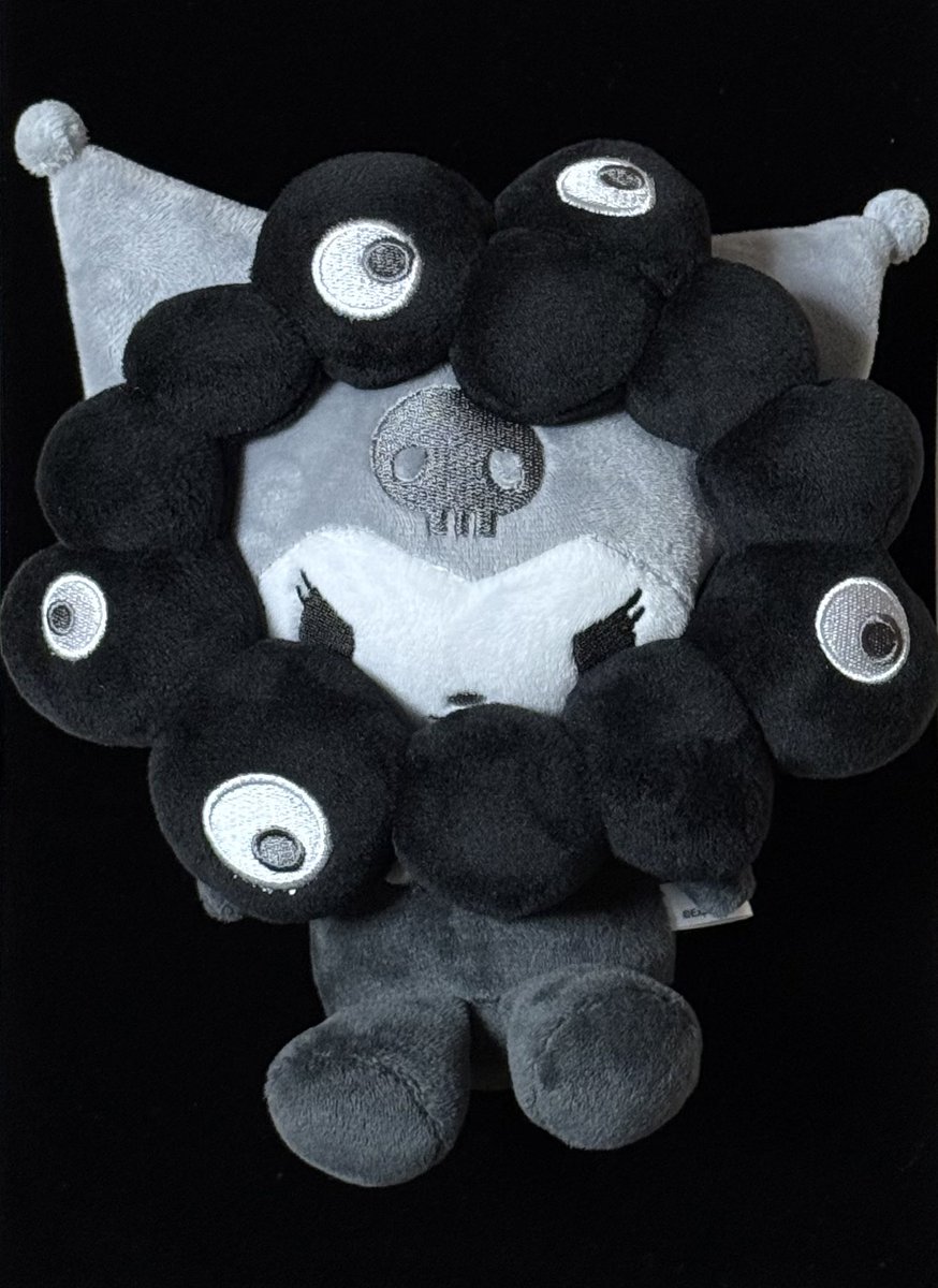 大阪・関西万博 ミャクミャク x クロミ アチコチまわって探してる中で