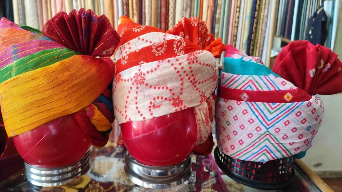 ETVBharatRJ's tweet image. जीआई टैग की कतार में 'जोधपुर के रत्न', इन उत्पादों को मिल सकती है आधिकारिक पहचान etvbharat.com/hi/state/seven… #PRODUCTS #GITAG #GITAG #RAJASTHAN
#BANDHEJ #JODHPURPRODUCTS #Rajasthan