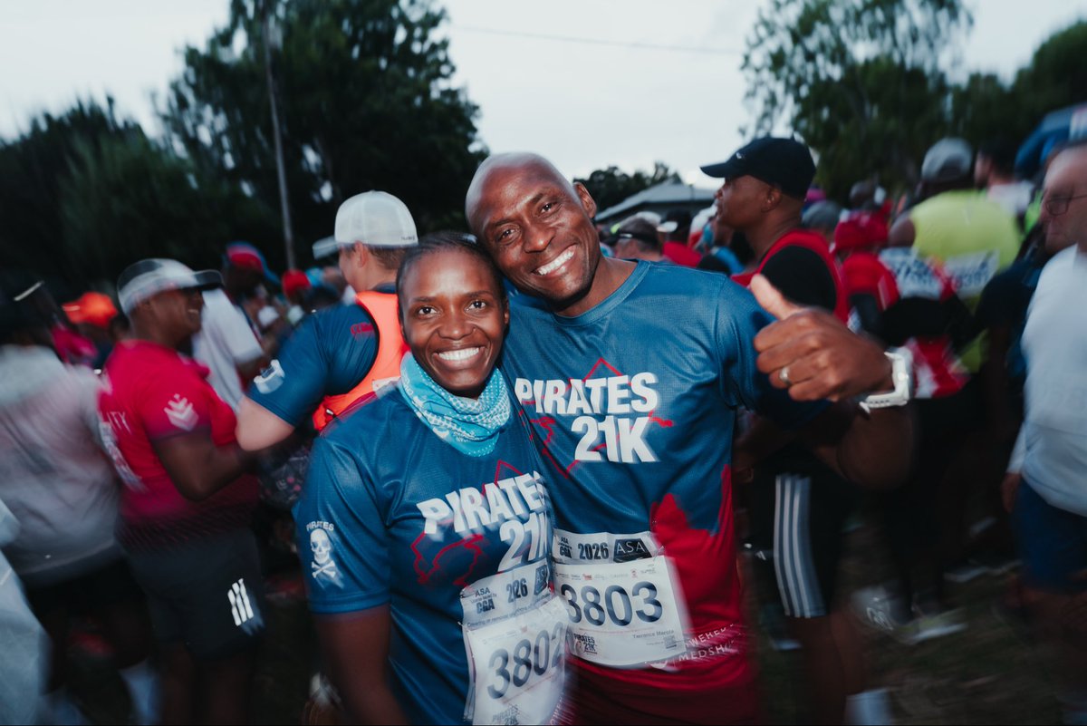 MedshieldSA's tweet photo. What a race start to kick off the Pirates 21K powered by Medshield ⚡️
#Pirates21k #MedshieldMedicalScheme #MedshieldMovement #Partnerforlife #Overthemountain #MedshieldSA https://t.co/9GpFeYdYJZ