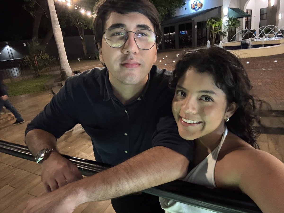 jpguerreroc17's tweet photo. Mi san Valentín para toda la vida 💗 https://t.co/8feXrg7ra0