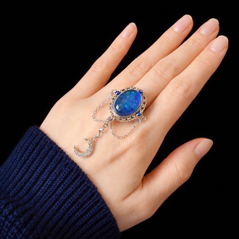 これどっちもすごく綺麗で可愛くてお洒落で魔法が使えそうな感じがして