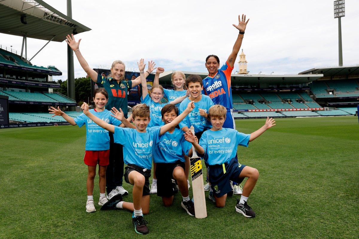 CricketAus's tweet image. Until every girl can play 🩵

You'll spot plenty of @unicefaustralia branding throughout the NRMA Insurance women's international #AUSvIND series, with CA and UNICEF joining forces to champion children's rights around the world.