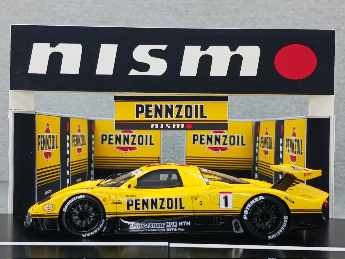 Nissan R390 GT1 Pennzoil - Erik Comasです。 1999年チャンピオンを獲