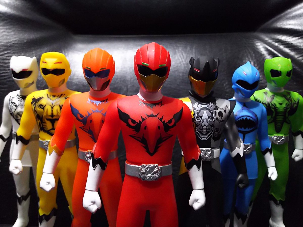 ジュウオウジャー10周年
おめでとうございます！
バド・ジュウオウバードに出会えた事は僕の役者人生で大切な財産です！
子供の頃に憧れたスーパー戦隊シリーズのヒーローとして名を残せた事、とても光栄に思います！
#ジュウオウジャー