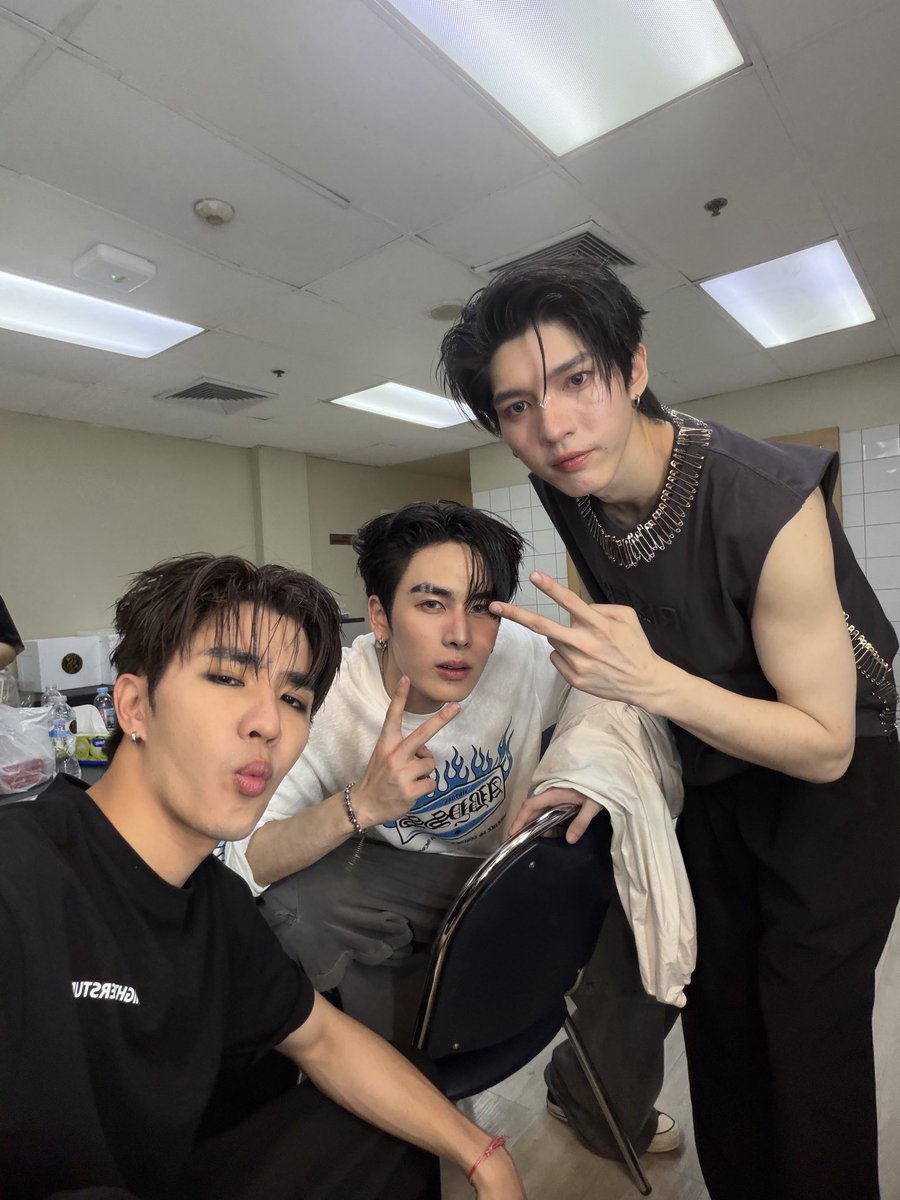 perthppe's tweet image. ไปกันต่อ🔥🖤🤝