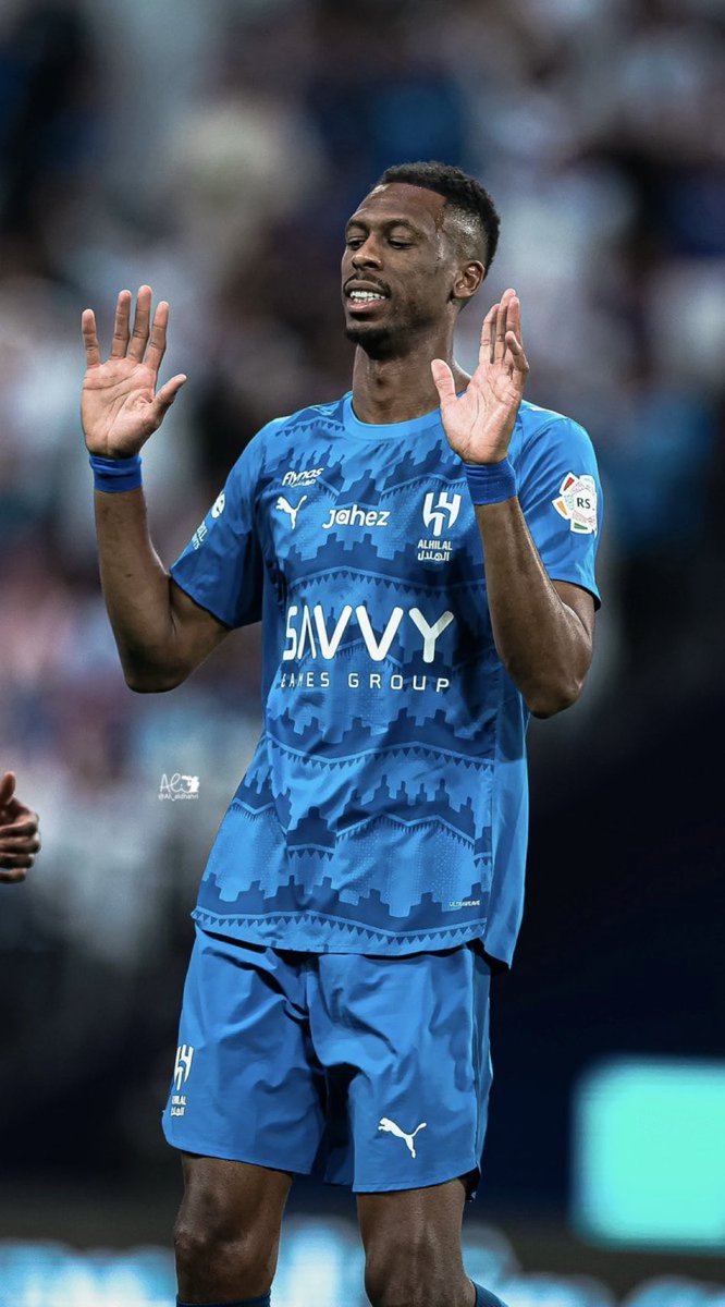 مــقرن tweet media