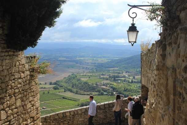 france_images's tweet photo. Discover the charming hill town of Gordes in Provence, France 🇨🇵.
Known for its stunning views and rich history, Gordes is a must visit! Explore cobblestone streets, ancient architecture, and breath taking landscapes. #TravelFrance #ProvenceMagic
📸: https://t.co/emPKvG4whH
France 🇨🇵 travel photo