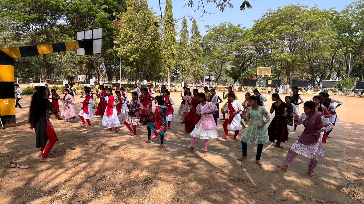 JawaharMedak's tweet photo. Music and dance are deeply intertwined, symbiotic art forms that have historically combined to express emotions, tell stories, and facilitate social connection across cultures seen at PM SHRI JAWAHAR NAVODAYA VIDYALAYA, Wargal,sidd #NVS_HQ #NVS #ArtAndCulture #PmShri #nvsrohyd https://t.co/dVp3tY6nV4