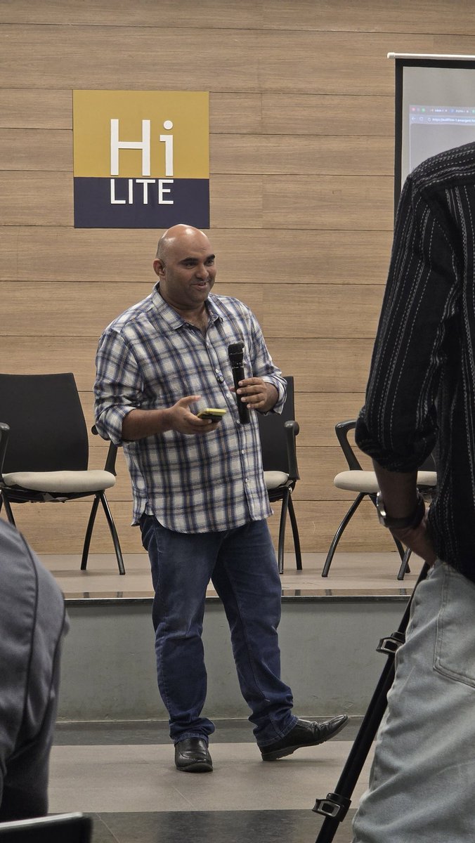 ABUDEV's tweet photo. പാവങ്ങളുടെ Joe Rogan

#barcampcalicut

#barcampkerala https://t.co/xzp38YUuD4