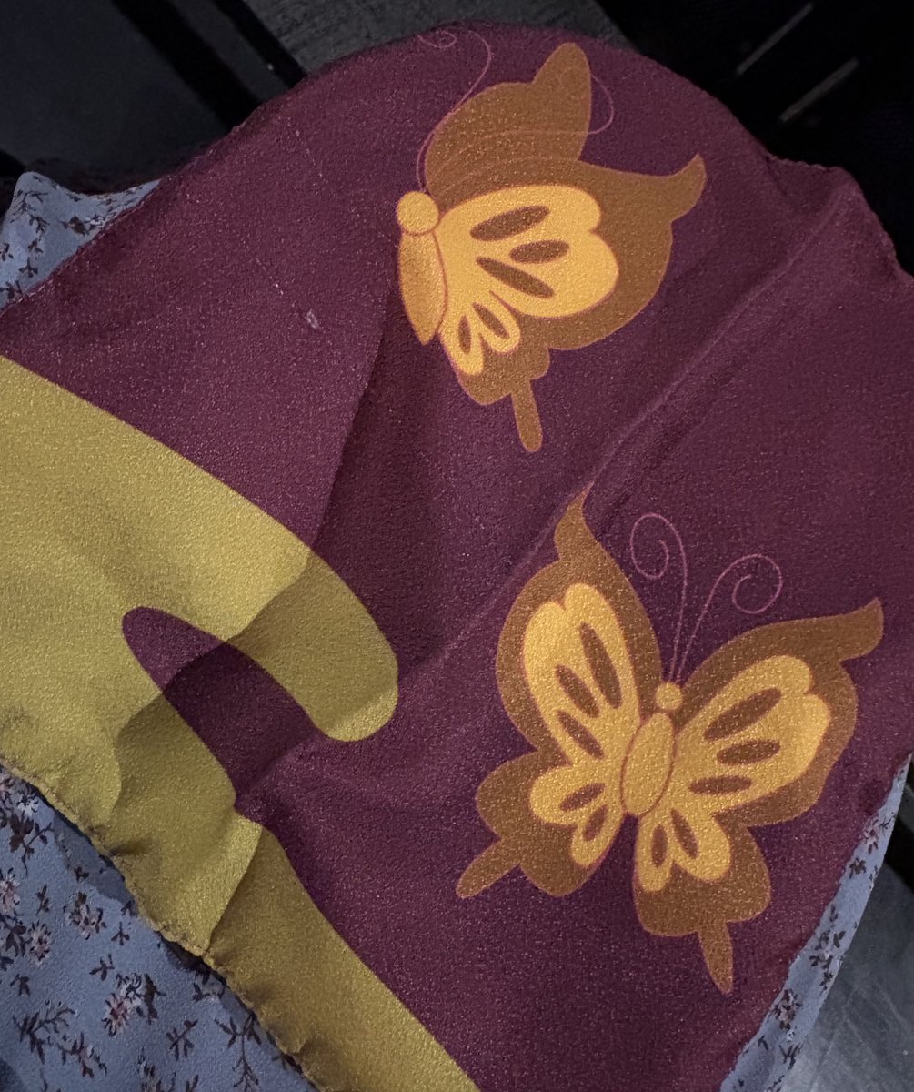 銀魂ー！ わたし晋助様ガチ勢なので、このハンカチの柄何かわかる人