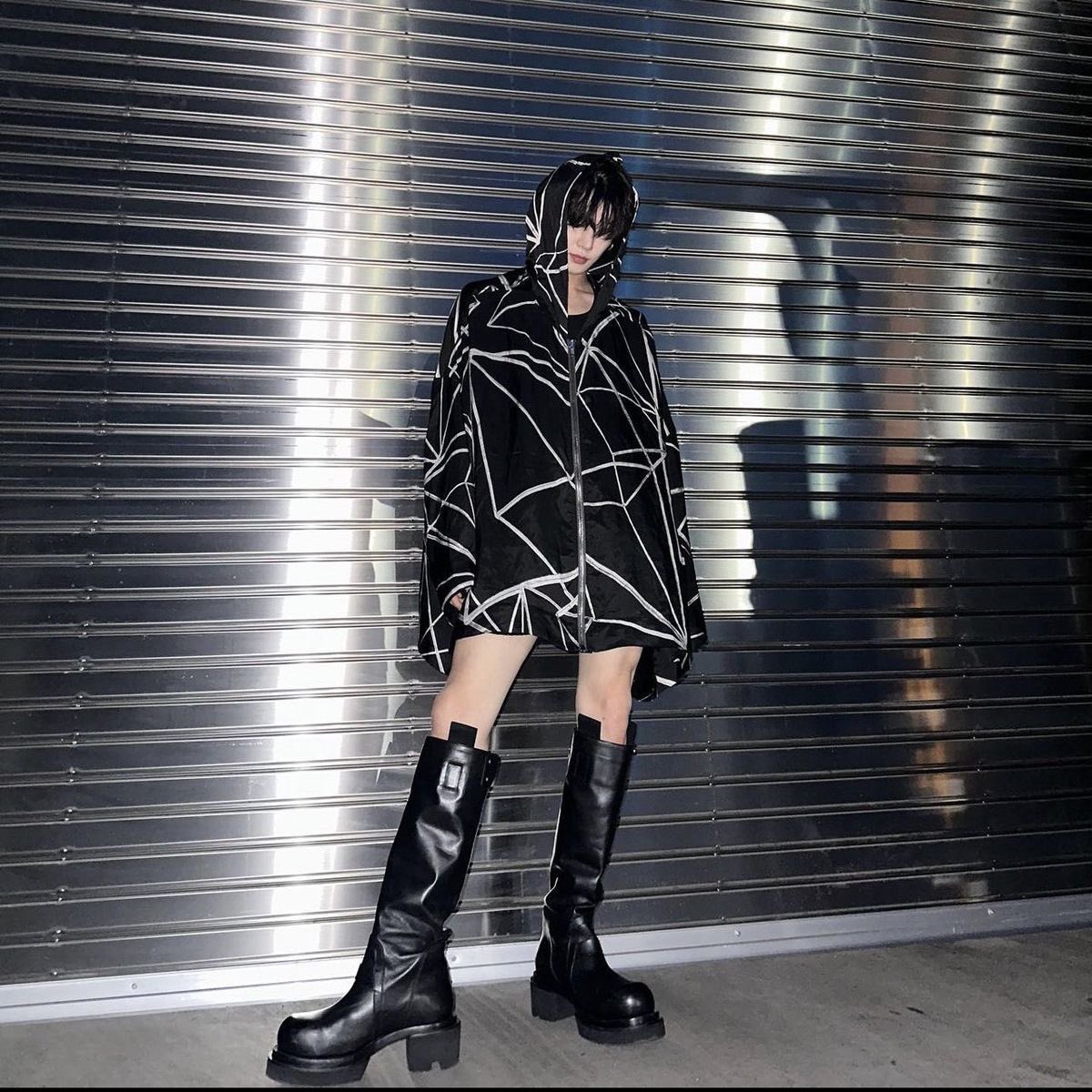 yeonbinhub's tweet image. Yeonjun being the only 4th gen it boy in all category (fashion,brand deals, music etc.)- A thread since kpop stans are blind