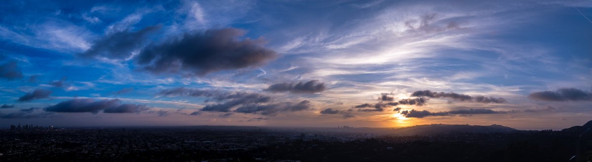 jfcore's tweet photo. #sunset #clouds #colorful #losangeles #griffithobservatory https://t.co/cyxzOY4wv5