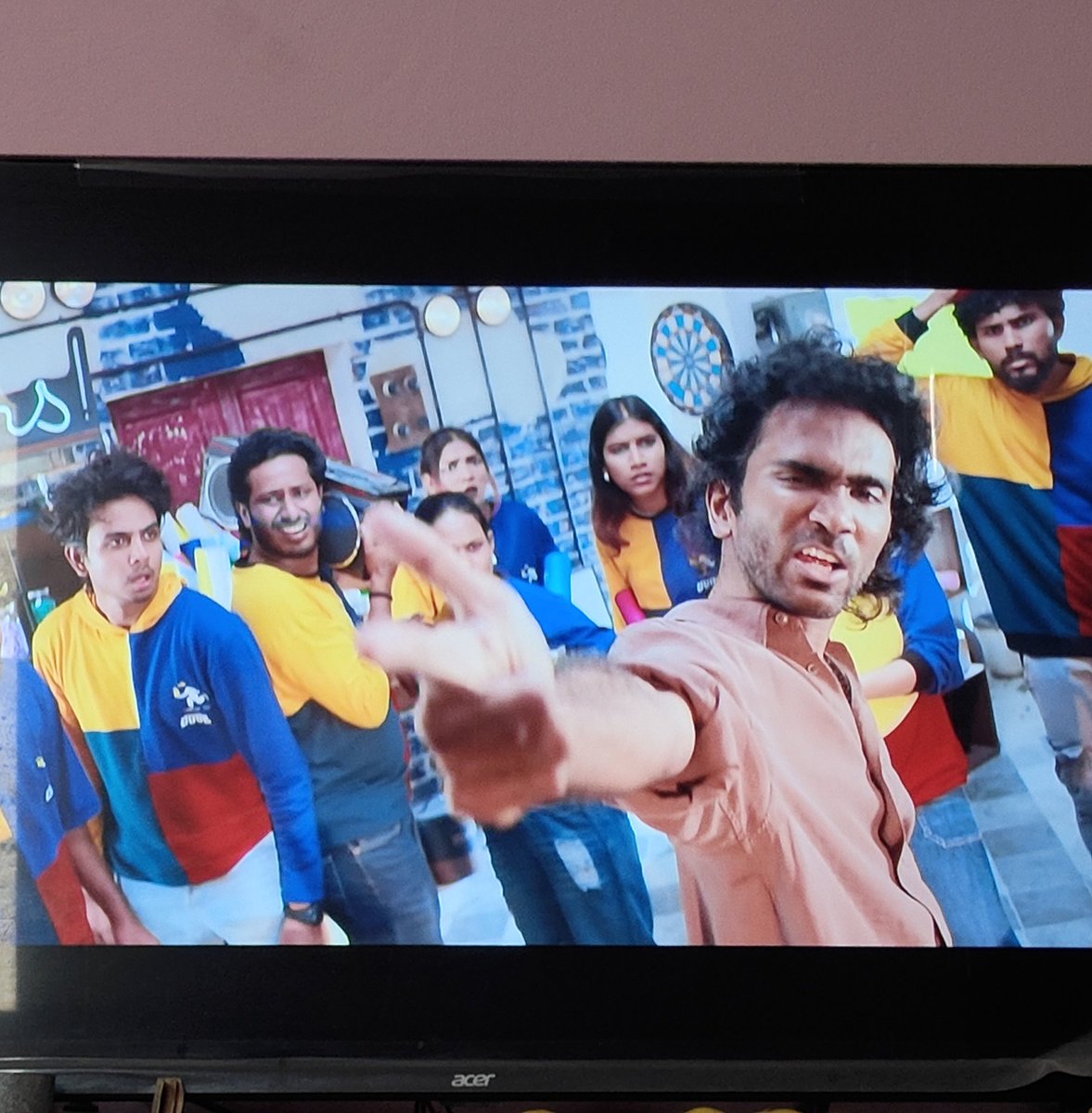 Daily dosage of #oorumBlood 🎶

<a href="/SaiAbhyankkar/">abhyankkar</a> 🕺🕺