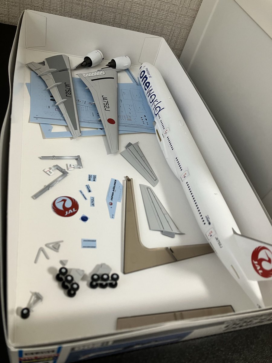 デカールは全て、共有サイトのも使わせていただいて製作中です。
いつもありがとうございます！