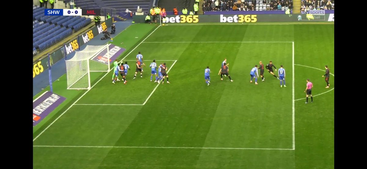 متجر كرويف tweet media