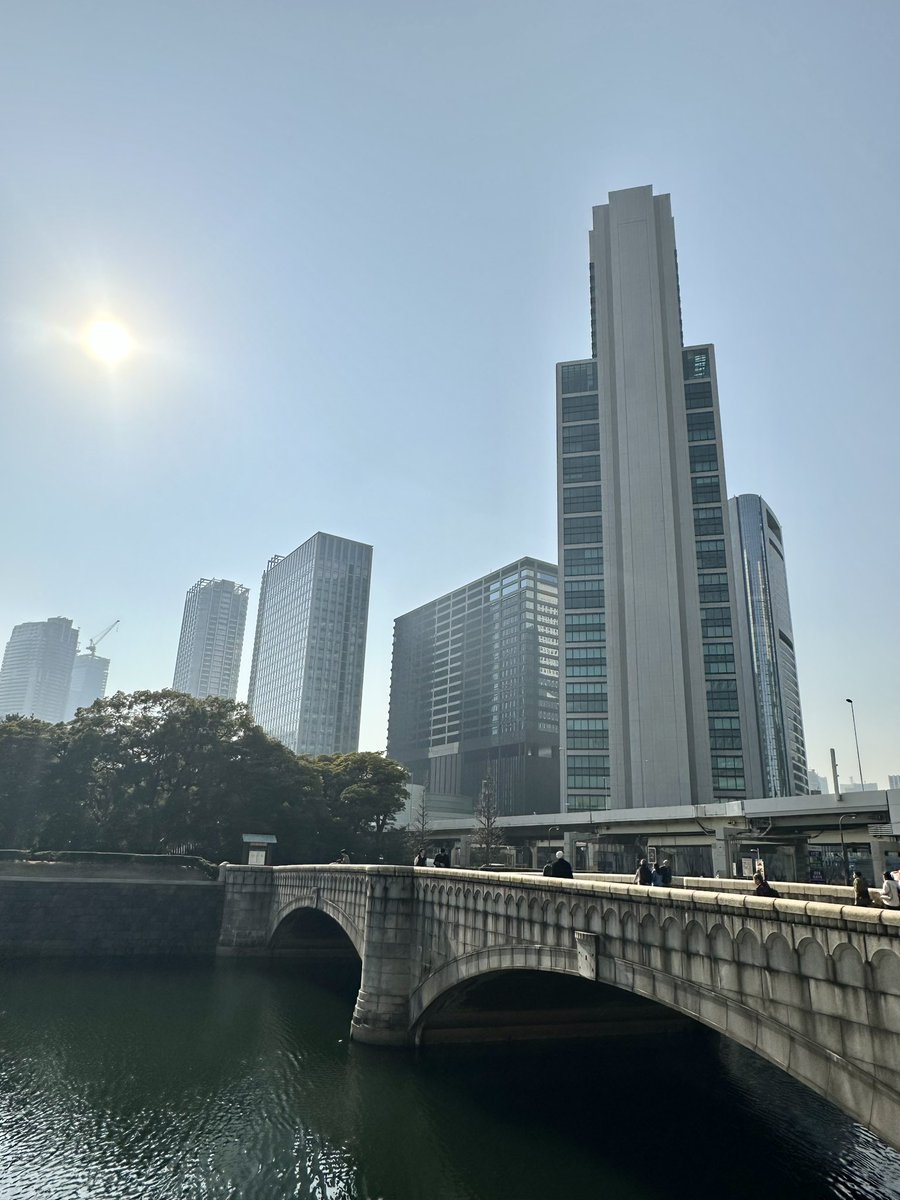 今日はライブ出演のため、汐留におります✨️
浜離宮行きたいけど、またの機会に😂

先ほどリハが終わりました！
バンドのグルーヴ感溢れる演奏、たまらん🤤
ゲストシンガーの増倉さんの素晴らしい歌声に泣きそうになりました🥹
Drewは言わずもがな🥰
一緒に歌って、たくさん勉強させてもらいます！！