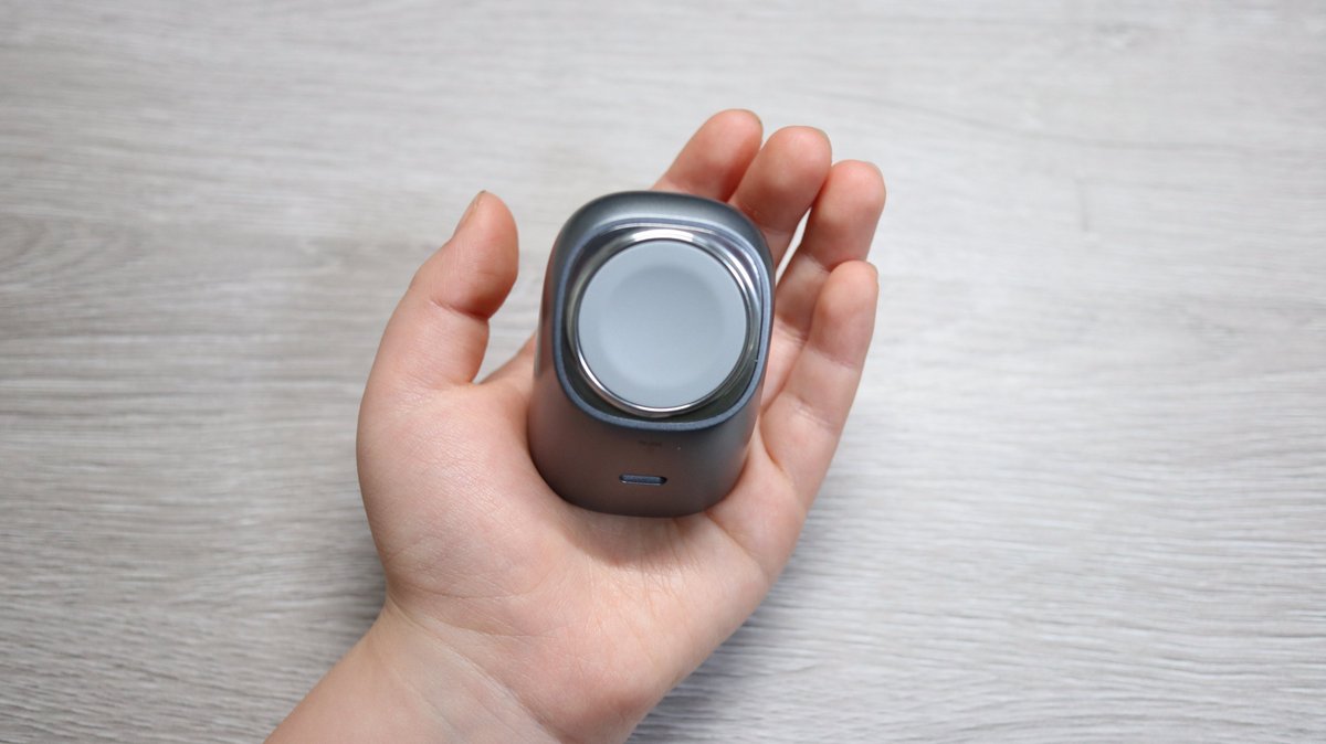 yuji_dlv's tweet image. 【提供：#TORRAS】
オフィスやデスク周りがスッキリ！
旅行・出張にも便利な『TORRAS FlashEye』

✅単ポート最大45W出力⚡️
✅Apple Watchは直挿し＆45度で置き時計に
✅手のひらサイズで82g

👉詳細はコメント欄のリンクからチェック！