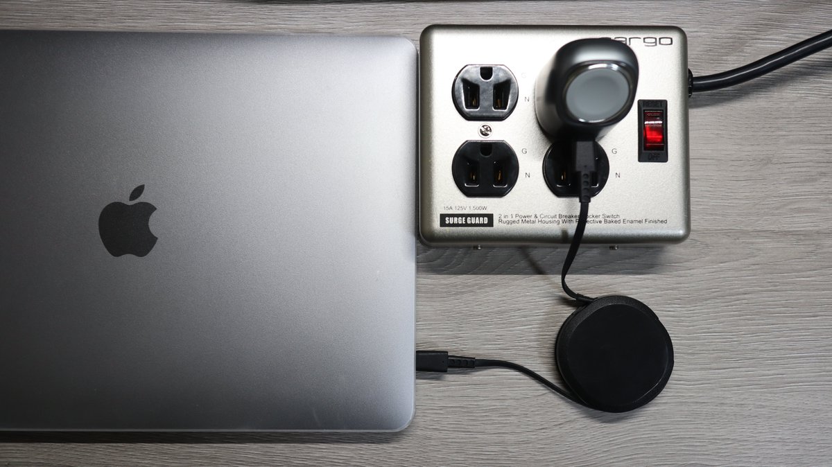 yuji_dlv's tweet image. 【提供：#TORRAS】
オフィスやデスク周りがスッキリ！
旅行・出張にも便利な『TORRAS FlashEye』

✅単ポート最大45W出力⚡️
✅Apple Watchは直挿し＆45度で置き時計に
✅手のひらサイズで82g

👉詳細はコメント欄のリンクからチェック！