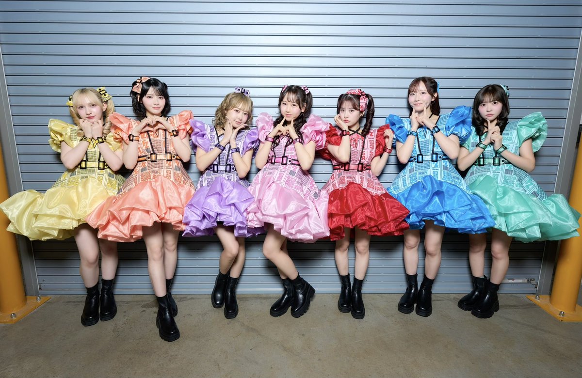 FRUITS_ZIPPER's tweet photo. 🎀👗🌟 『TGCinあいち・なごや』 ありがとうございました🌟👗🎀

きゃんちゅーがすぐ近くにいるような揃ったパフォーマンスを披露できました🍬🍎
横浜にいるCANDY TUNEとの遠隔共演で一緒に盛り上がれて最高に楽しい空間でしたっ🧡💛🩷💜🩵💚❤️
この後もお楽しみに…🤭💭

🗓️2026年2月15日
『Samsung Galaxy presents TGC in あいち・なごや 2026』
📍IGアリーナ

💜仲川瑠夏 @luna_fz0703
💛早瀬ノエル @noel_fz1229
💚櫻井優衣 @yui_fz0221
🩵真中まな @manafy_fz0422
🩷松本かれん @karen_fz0328
🧡鎮西寿々歌 @suzuka_fz1124
❤️月足天音 @amane_fz1026

🎧令和のバレンタインソング『ハピチョコ』を聴く
https://t.co/uuTbAqzoU5

#TGCあいちなごや @TGCnews
#ふるっぱーイベント情報
#FRUITSZIPPER #ふるっぱー