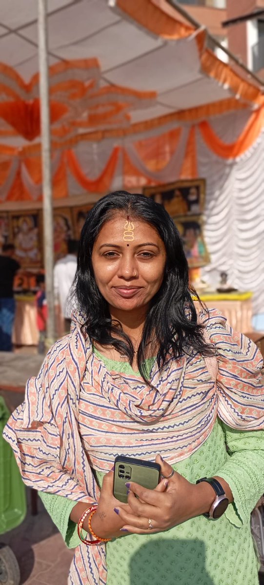 हीरा ठाकुर 🥸🥸 tweet media