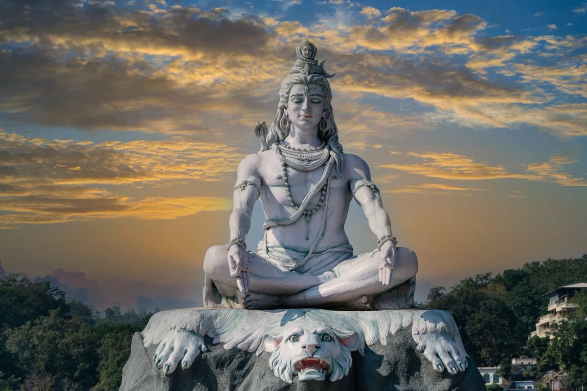 ॐ नमः शिवाय... महाशिवरात्रि के पावन पर्व की आप सभी को  हार्दिक शुभकामनाएं

हर हर महादेव 🕉

#Mahashivratri