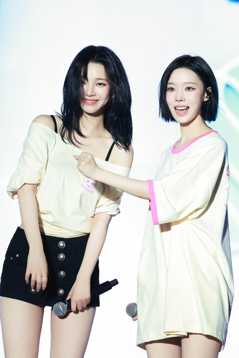 260214｜SMTown in BANGKOK

#aespa #æspa #AESPA #에스파 #エスパ #ウィンター
#WINTER #민정 #金旼炡 #윈터 #冬子
#Karina #카리나 #劉知珉 #カリナ