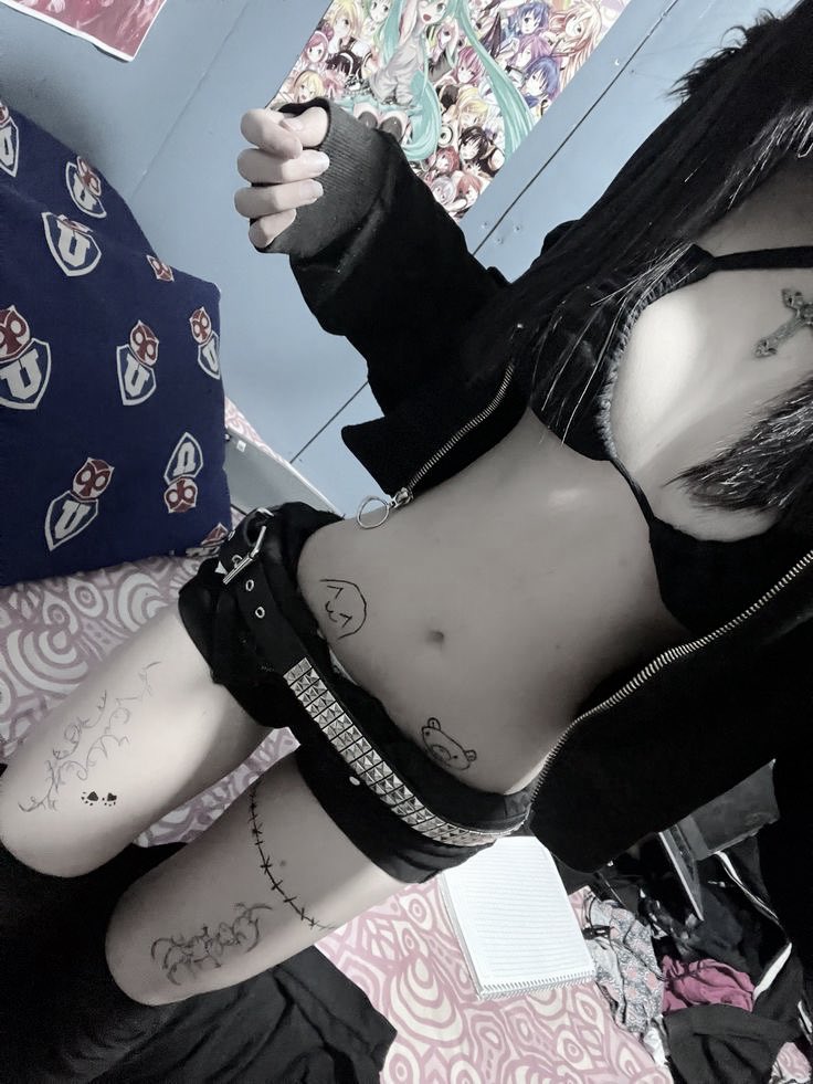 The waist reflects what the mind repeats.