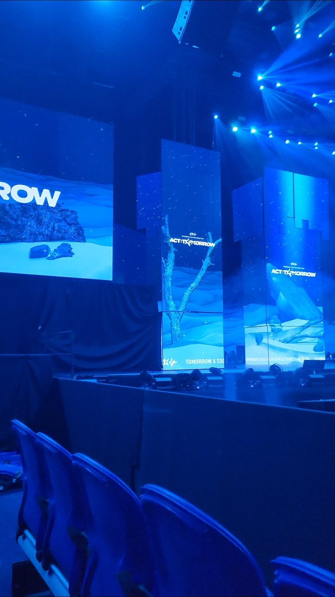 Pov row HH seat 44 😆😆😆 beli last minute dpt view mcm nie 🤗🤗

#TXTinMY