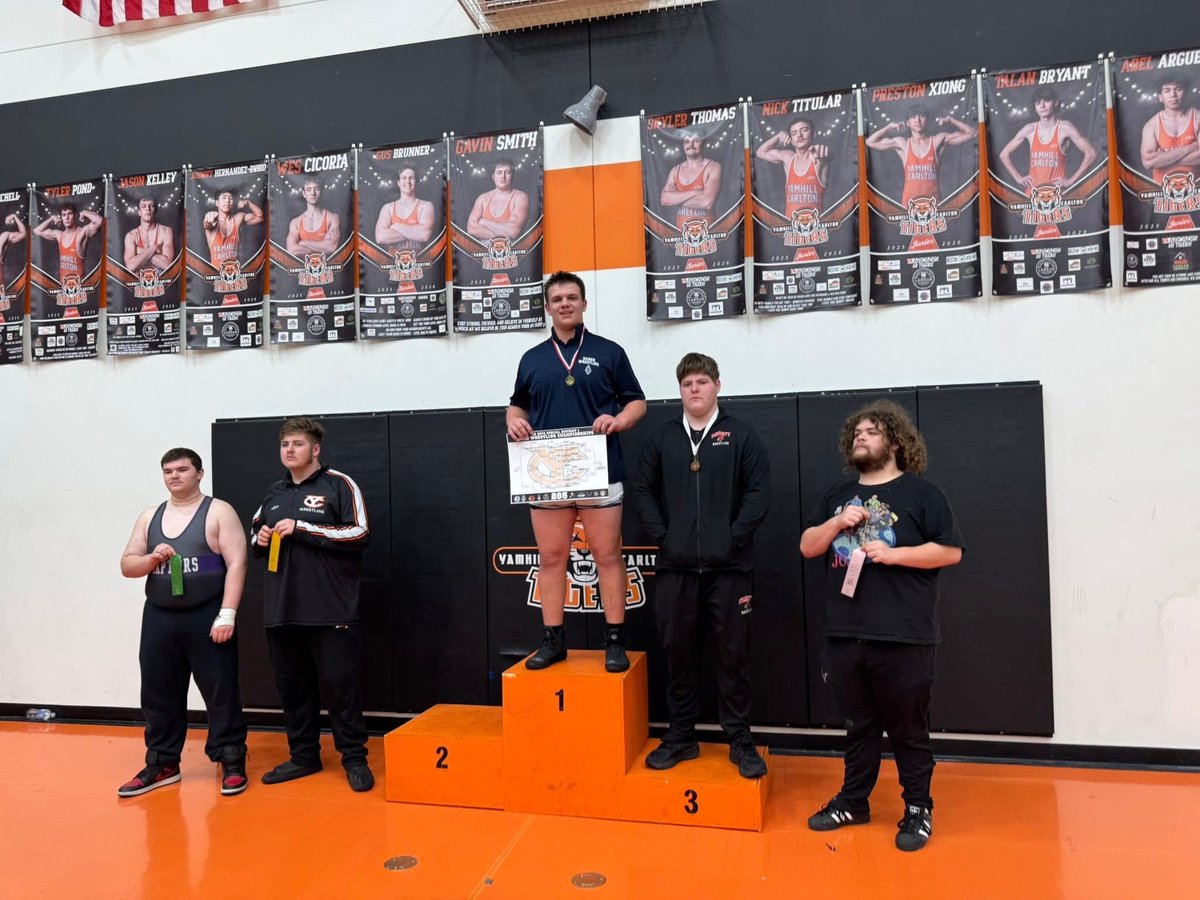 banks_braves's tweet image. 📢 Huge shout out to our Braves wrestlers on a District Championship! (By over 200 points!)

Even bigger shout out to @CadeWilson66 on his District Championship and on being selected as the Most Outstanding Wrestler in the District!

#GoBraves #WIT #GoingToState