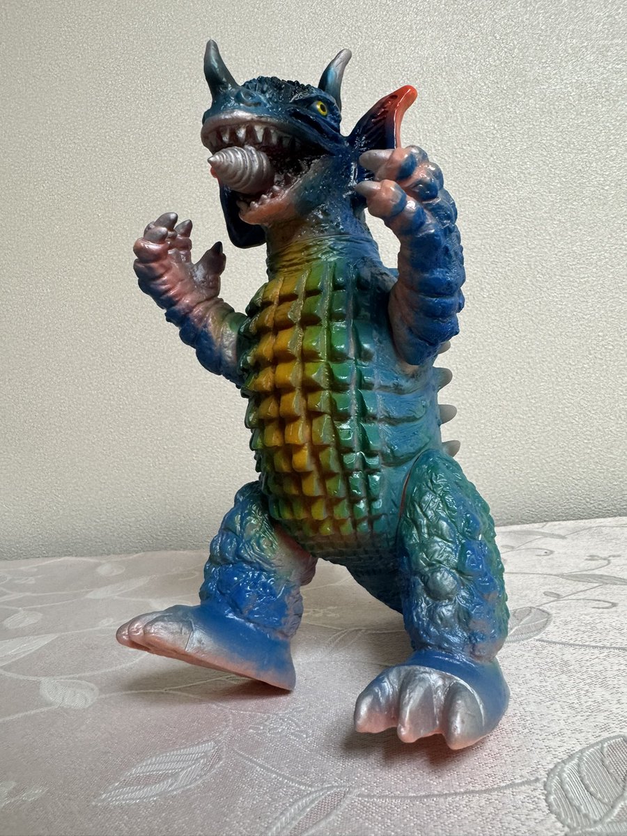 でっかいキョウアクザウルスの二匹目！ 大好きな緑色の彩色に