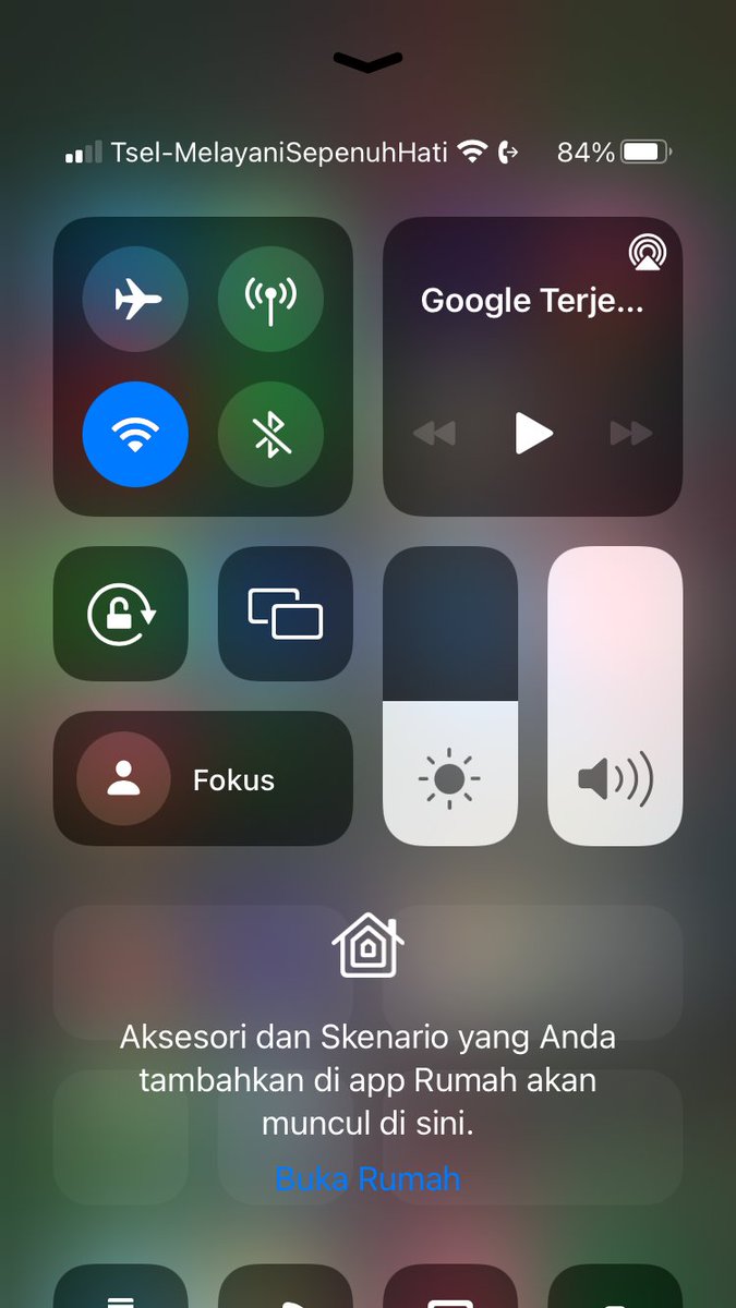 RaiSatria_'s tweet photo. cari cuan gini amat bos?

data seluler slalu gw matiin kalo di rumah. gw pake wifi.
ini ibarat orang dagang, lo gak beli dagangannya tp dipaksa suruh bayar. 
sama kek warga sipil yg gak salah tp di cari-cari kesalahan &amp; pasalnya sama isilop. https://t.co/UXTTFE88FI
