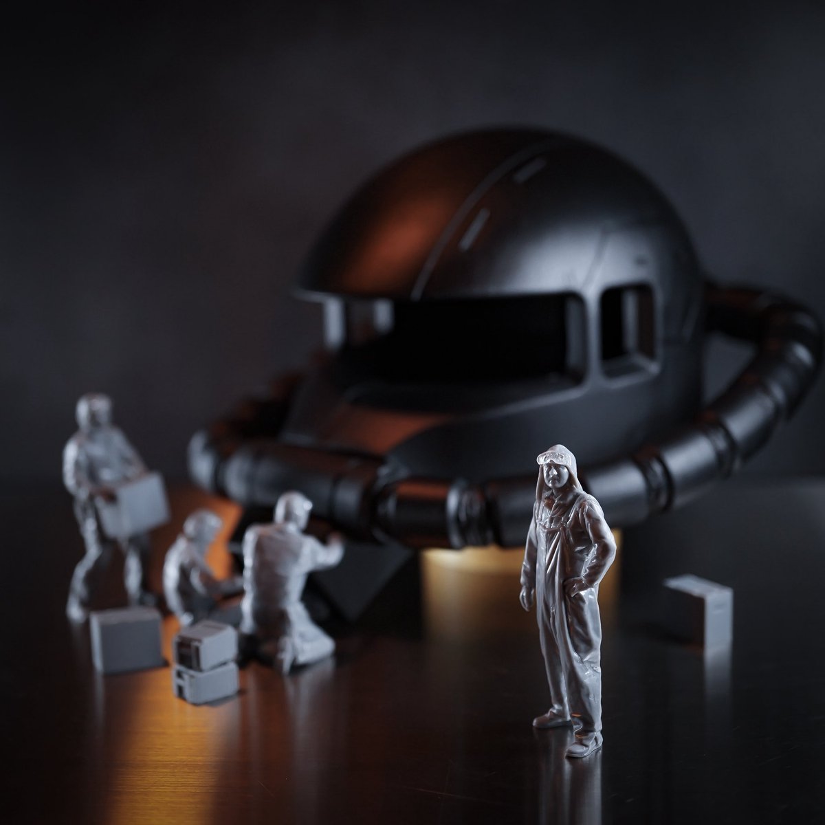 _JUNK_JUNK_JUNK's tweet photo. スケール不明の黒サフ頭。
1/35整備兵を置いてみたけど合ってるだろうか。
#ザク #ms06 #zaku #ガンプラ https://t.co/xt2gWBWVV3