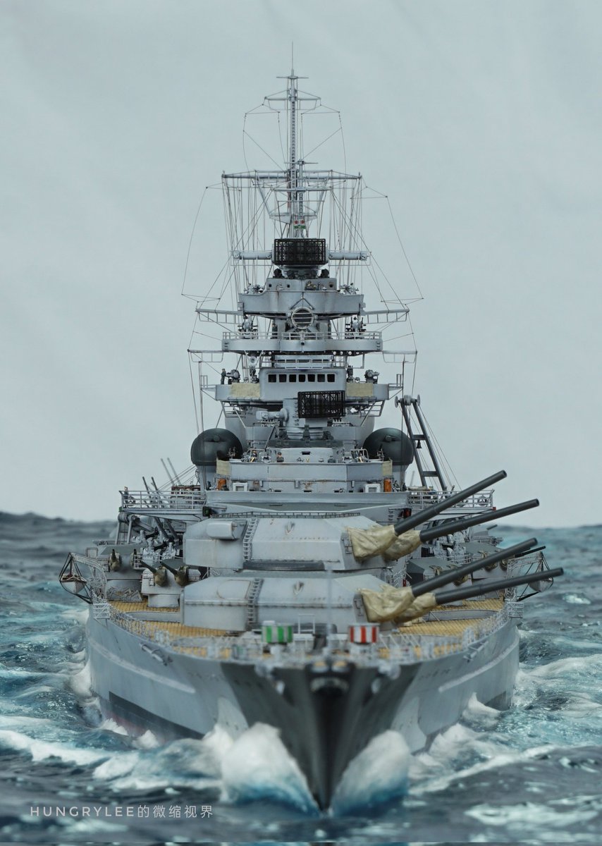 lee_hungry's tweet photo. The 1/350 Bismarck俾斯麦（Tamiya）which I made in 2018
#scalemodel #shipmodel  #Bismarck  #艦船模型 #模型製作  #模型 #戰列艦 https://t.co/taKNm1x4uE