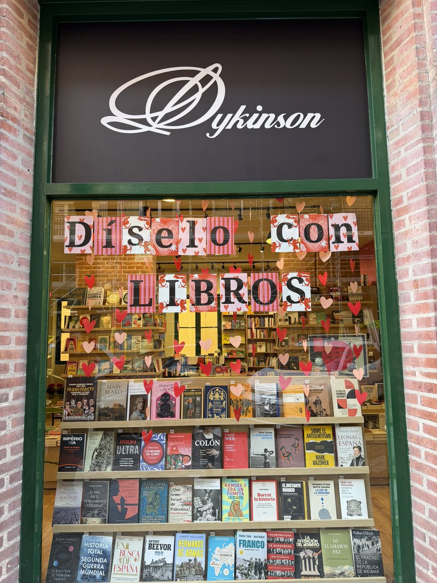 Díselo con libros. 

Ayer, hoy y cada día.