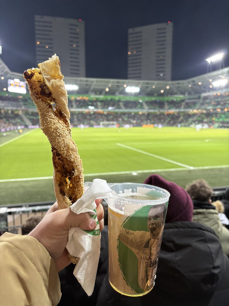 Top snack. Geen woord te veel <a href="/Maarten_Siepel/">Maarten Siepel</a> <a href="/KVMdePod/">Kon Veel Minder de Podcast</a>