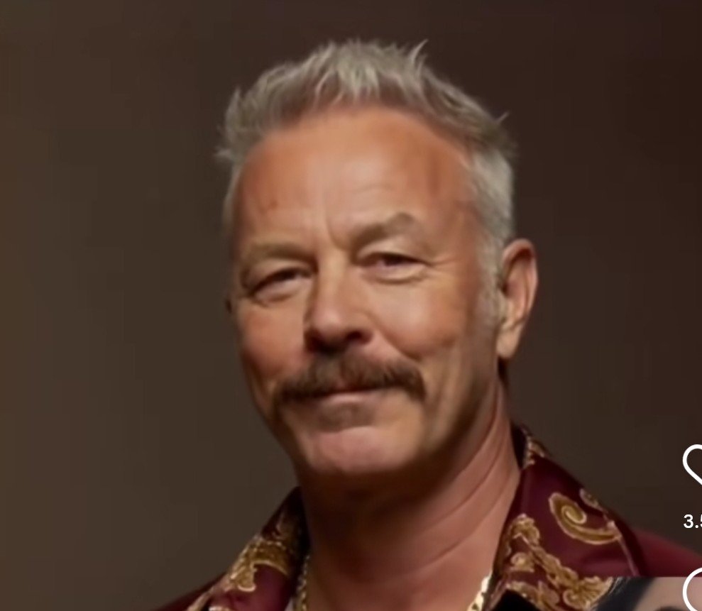 AI ile yapılmış arabeskçi James hethfield aynı bana benzemiş