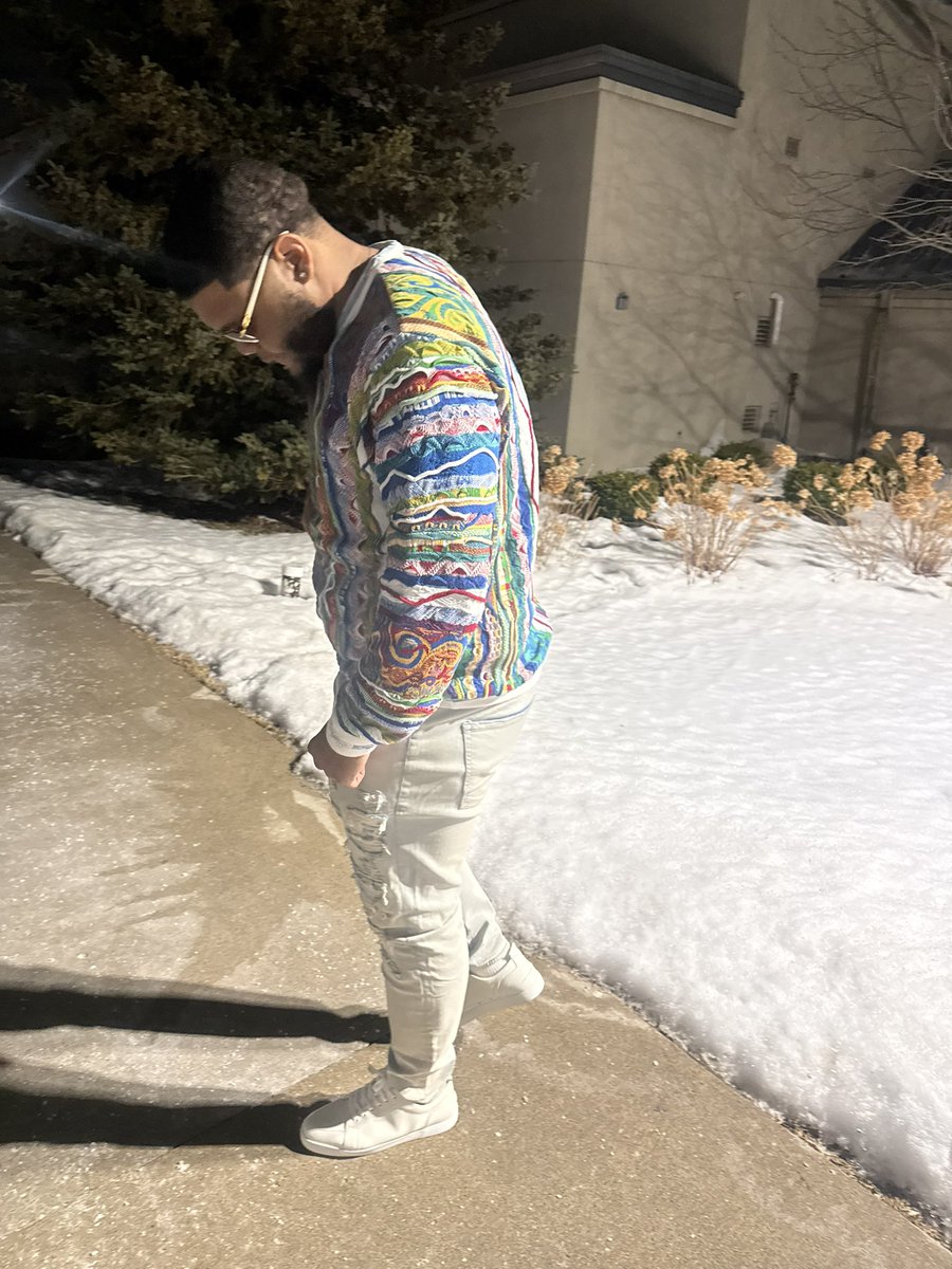 810jaybee's tweet image. 23 laps around