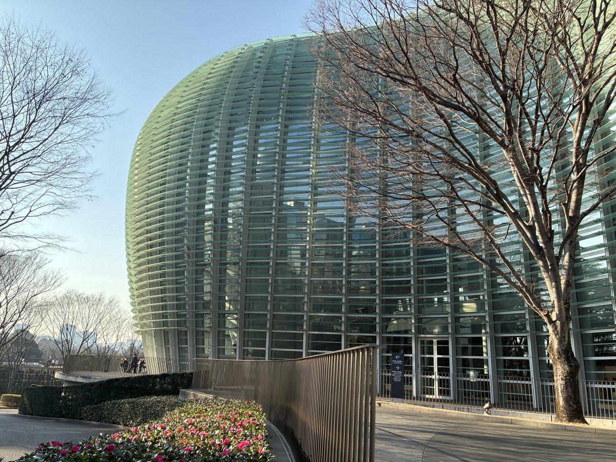 922Btype's tweet photo. むずい
でも写真の力ってあると思う

#テート美術館
#YBA
#国立新美術館 https://t.co/UVCHIr90N0