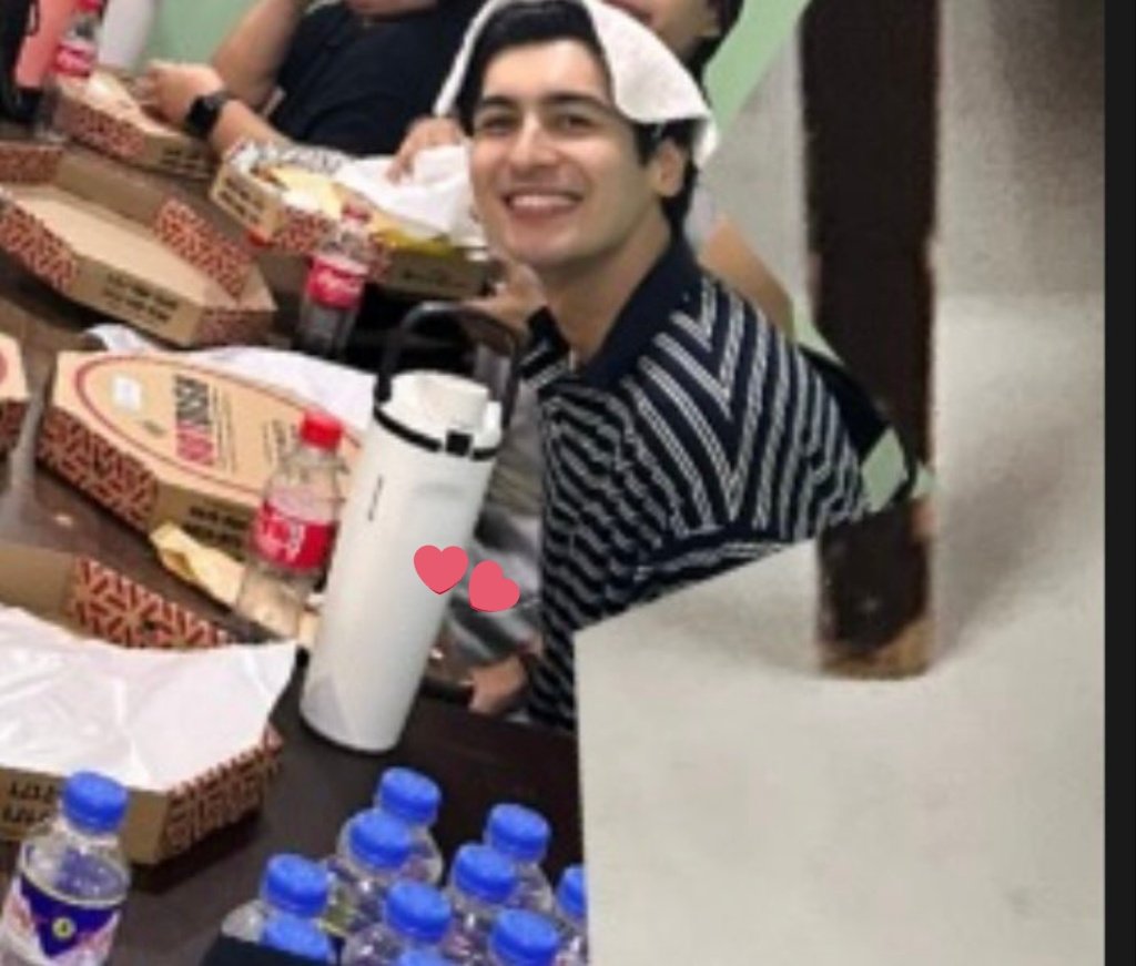 aga_for_all's tweet photo. ANG AMATS KO SINCE VALENTINE'S DAY KAHAPON??? 

first day sighting ng golf owala right after the valentine's day salubong 😏😏😏 https://t.co/anfTELiDmC