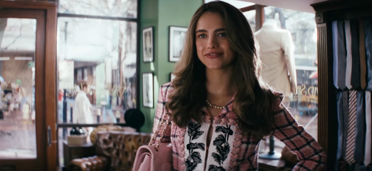 JuniorFett's tweet image. #HowtoMakeAKilling is slick, fresh,and a blast to watch! Glen Powell is magnetic and charming AF and continues to show why he's a star. Margaret Qualley is devilishly good and steals every scene she's in. We need more smart twisty black comedies like this right now.