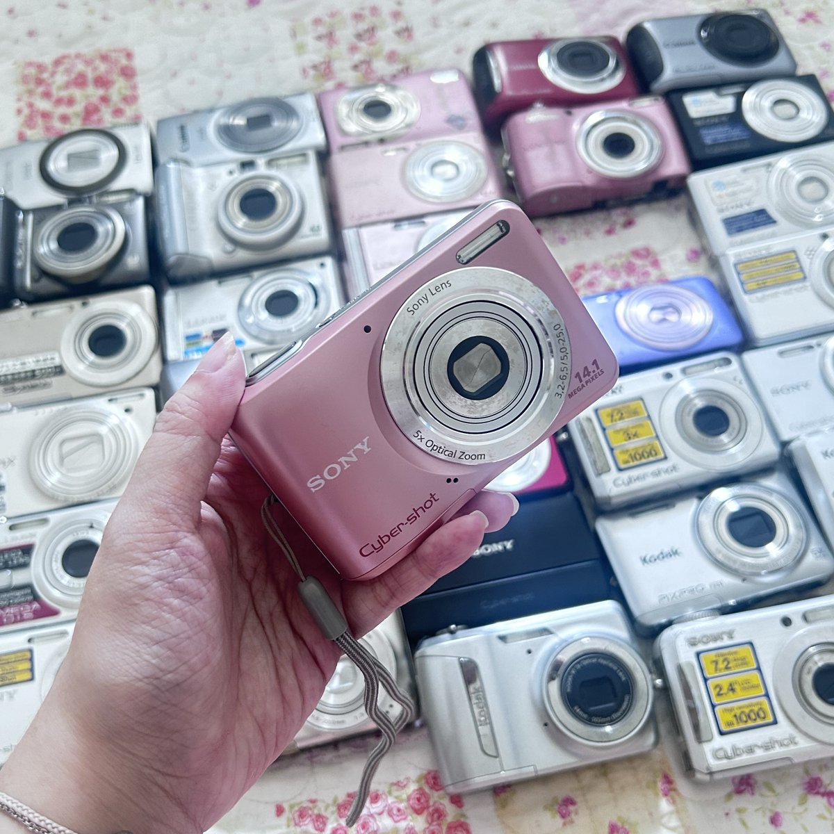 New dekdek naka ทูเดย์ (15/02) 19:00  ka ราคาเริ่มหลักร้อยน้า มาเสริฟ์รุ่นฮิตจุกๆ เข้าฉ่ามมม🫀สีชมปูววหวานกรุบมาก🍡
📌รี+ปักลด100บาท รีบปักกันเลยน้า📌

#กล้องดิจิตอลมือสอง  #กล้องดิจิตอลเก่า  #กล้องดิจิตอล