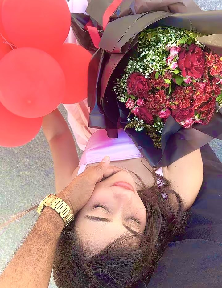 97Juveria's tweet photo. My valentines🥴❤️ https://t.co/YxQGGyCIrJ