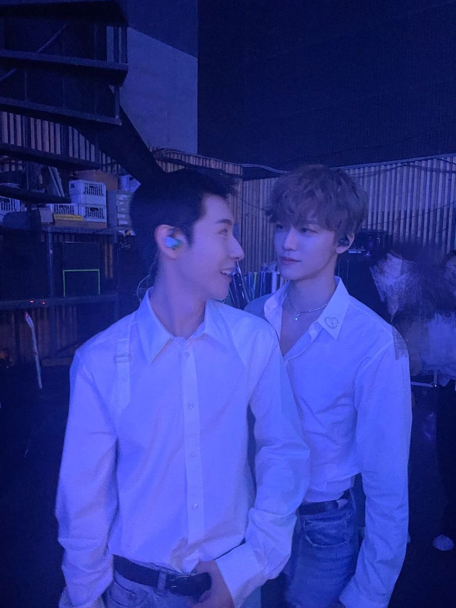 harumasaz's tweet photo. I think about this picture almost every day https://t.co/ZWRLQXlQ3I