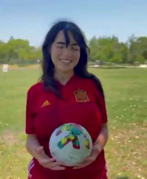 Finally found the bestie full valentine 🎥

A thread 👇🎥