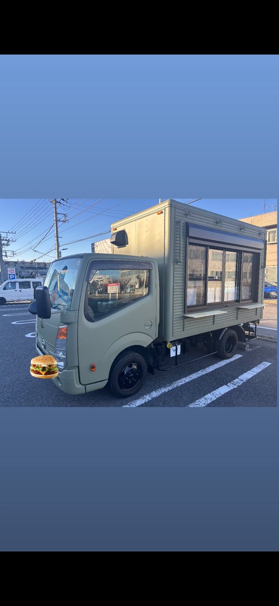 BFkitchencar's tweet photo. はじめまして！
BF COMPANYです🚚

この度新事業としてキッチンカー事業を立ち上げました！
もしよろしければ画像に添付している文章読んでくださいませ！(文字数制限のため…笑)
#フードトラック  #キッチンカー  #移動販売  #ファストフード  #イベント  #ハンバーガー  #ホットドッグ https://t.co/pWYvD5vS0l