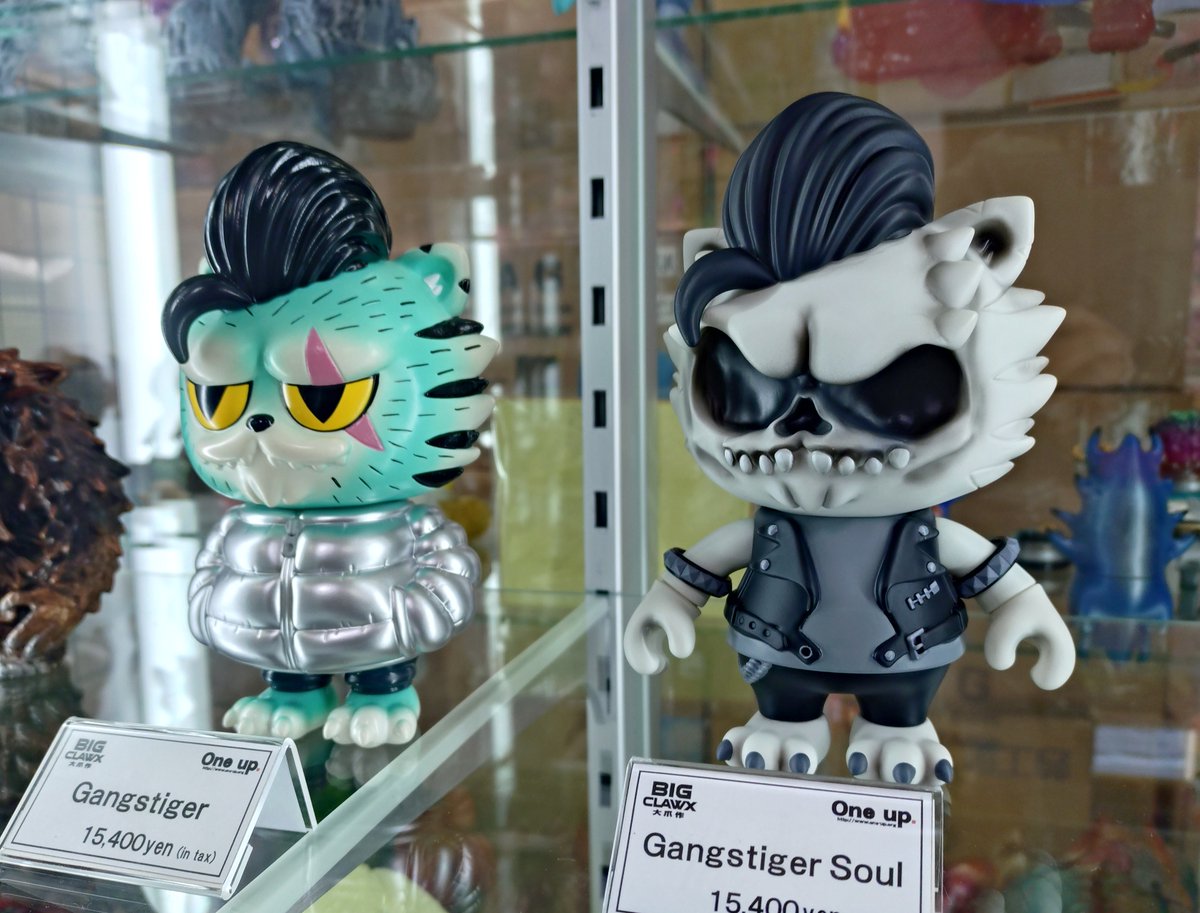 海外の作家さんで10年位前にカニと海老が混ざったようなソフビを入れ